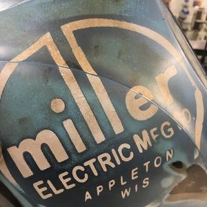 Meet your Posher, Travis